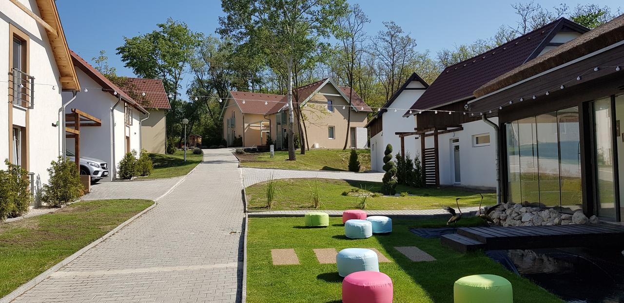 Kenese-Voelgye Villahotel Balatonkenese Extérieur photo